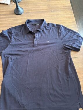 Travis Mathew Short-Sleeve Polo in Navy